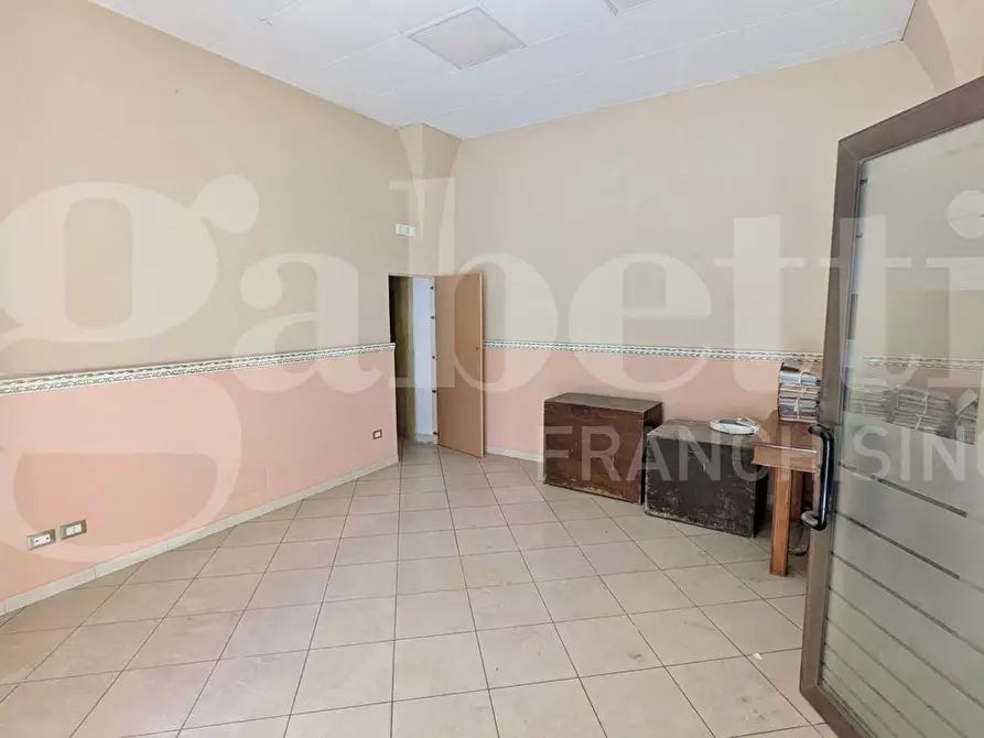 Immagine 36 di Terratetto in vendita  in Via PRINCIPE DI CARIGNANO, 90 a Comiso