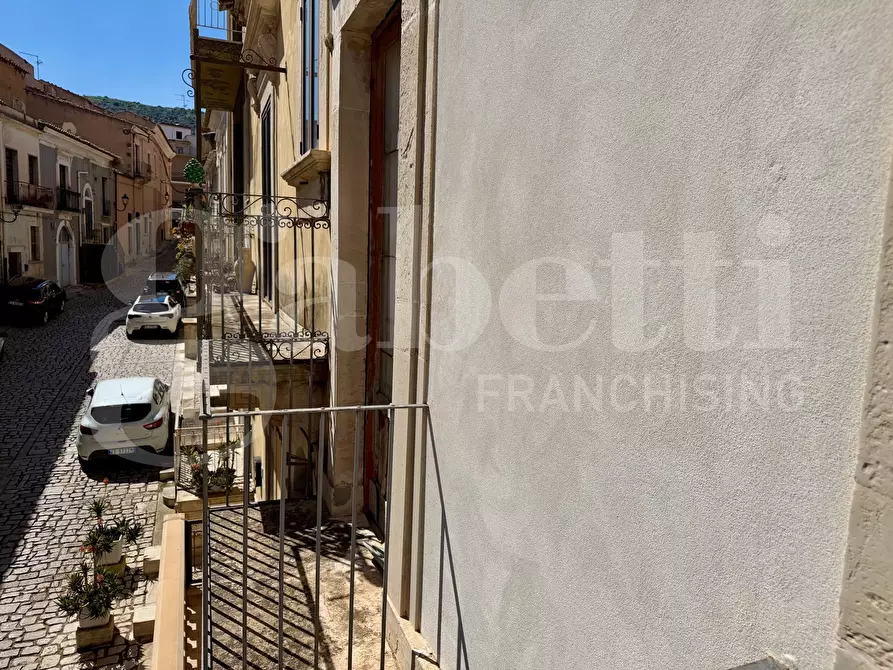 Immagine 11 di Terratetto in vendita  in Via PRINCIPE DI CARIGNANO, 90 a Comiso