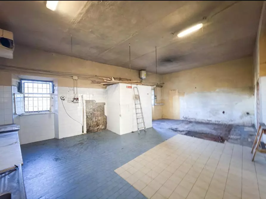 Immagine 2 di Laboratorio in vendita  in Via DANTE ALIGHIERI a Capoliveri