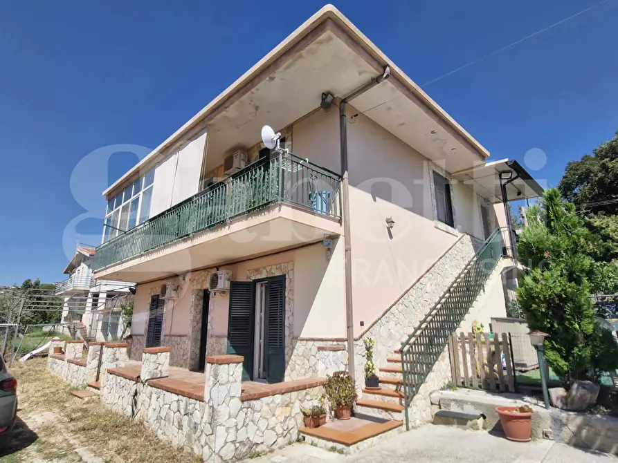 Immagine 2 di Villa in vendita  in Via P F Quattro a Monreale