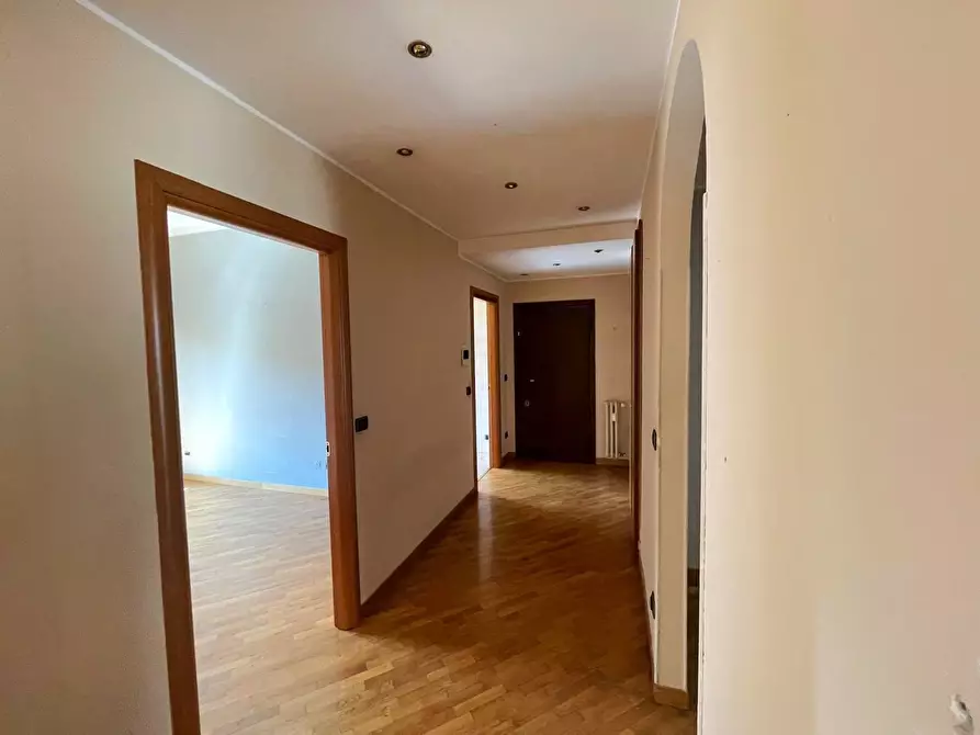 Immagine 8 di Appartamento in vendita  in Via Cairoli, 2 a Legnano