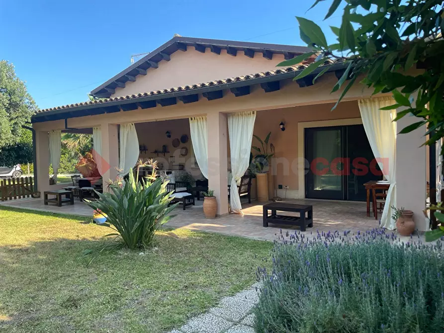 Immagine 2 di Villa in affitto  in Via tremmilia, snc a Siracusa