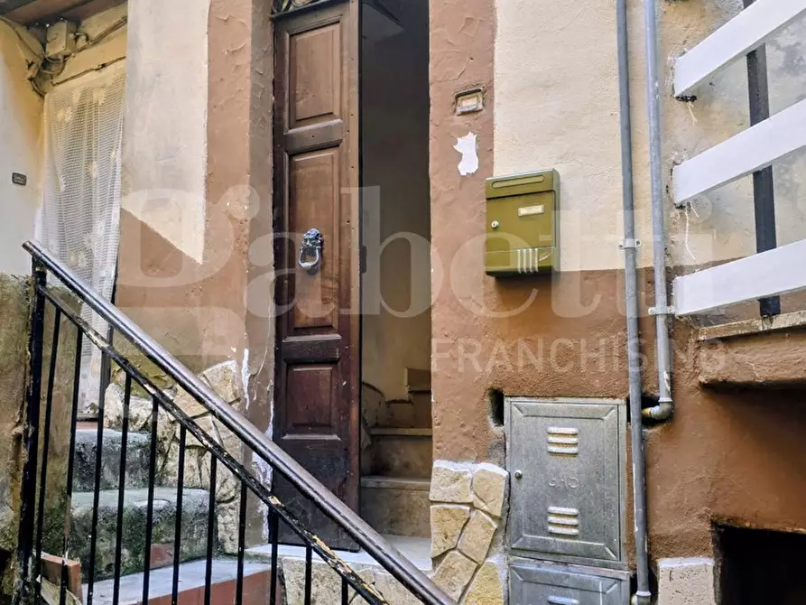 Immagine 3 di Appartamento in vendita  in Via Don Francesco Raimondi, 20 a Montelanico