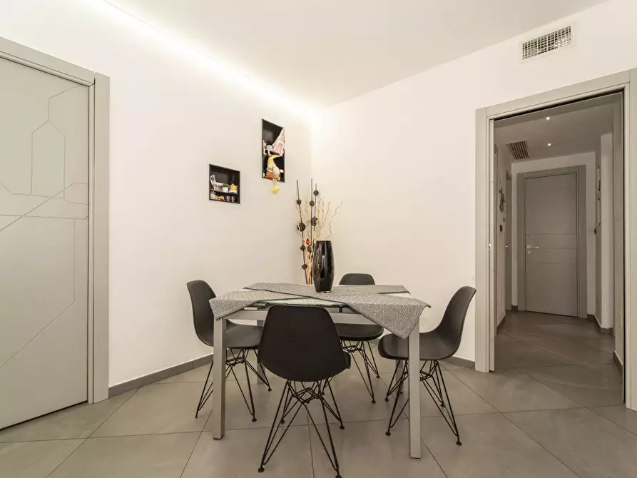 Immagine 11 di Appartamento in vendita  in Via Biella, 5 a Nichelino