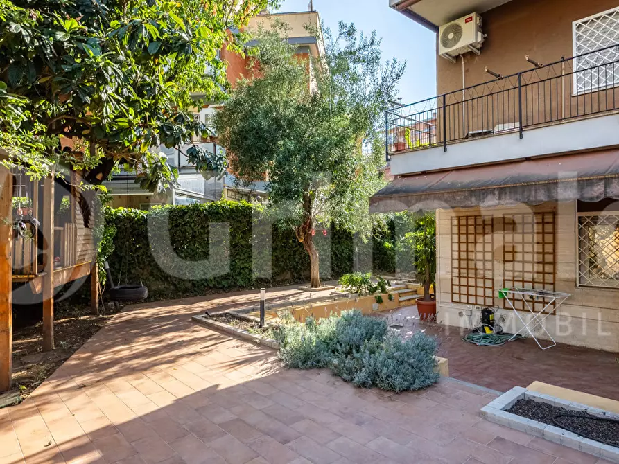 Immagine 23 di Appartamento in vendita  in Via Luigi Ziliotto, 20 a Roma