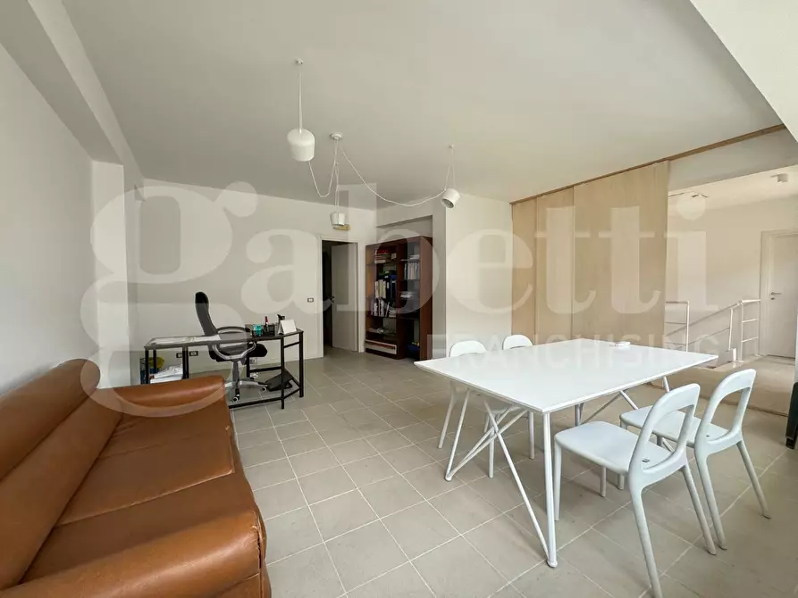 Immagine 28 di Ufficio in vendita  in Viale TENENTE LENA, 61-63-69 a Ragusa