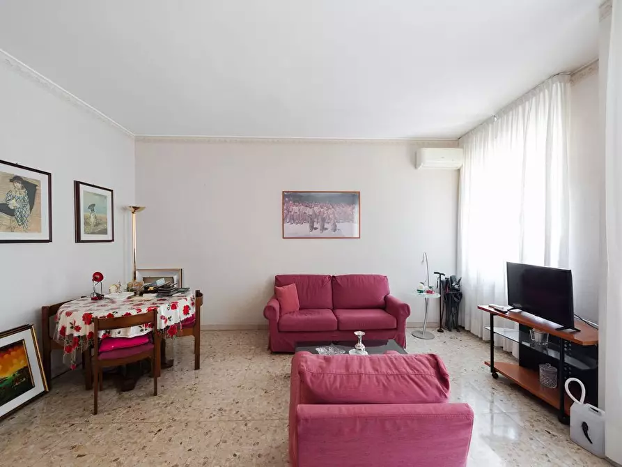 Immagine 4 di Appartamento in vendita  in Via VALFURVA, 3 a Milano