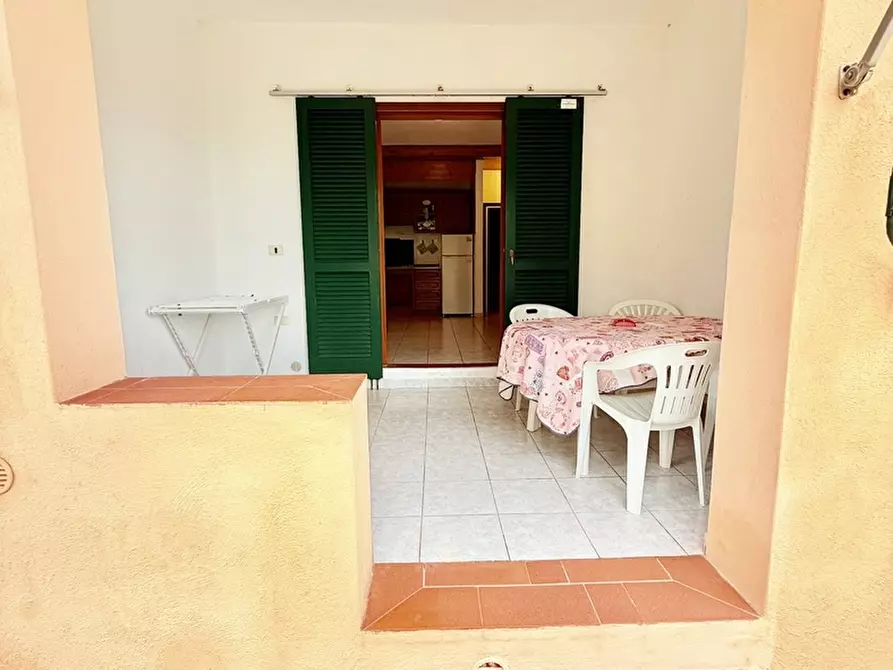 Immagine 9 di Appartamento in vendita  in Via DI CASTIGLIONE a Campo Nell'elba