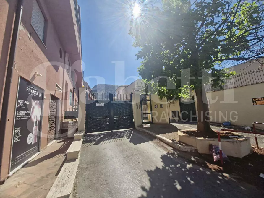 Immagine 1 di Appartamento in vendita  in Via Silvano Franzolin a Palermo