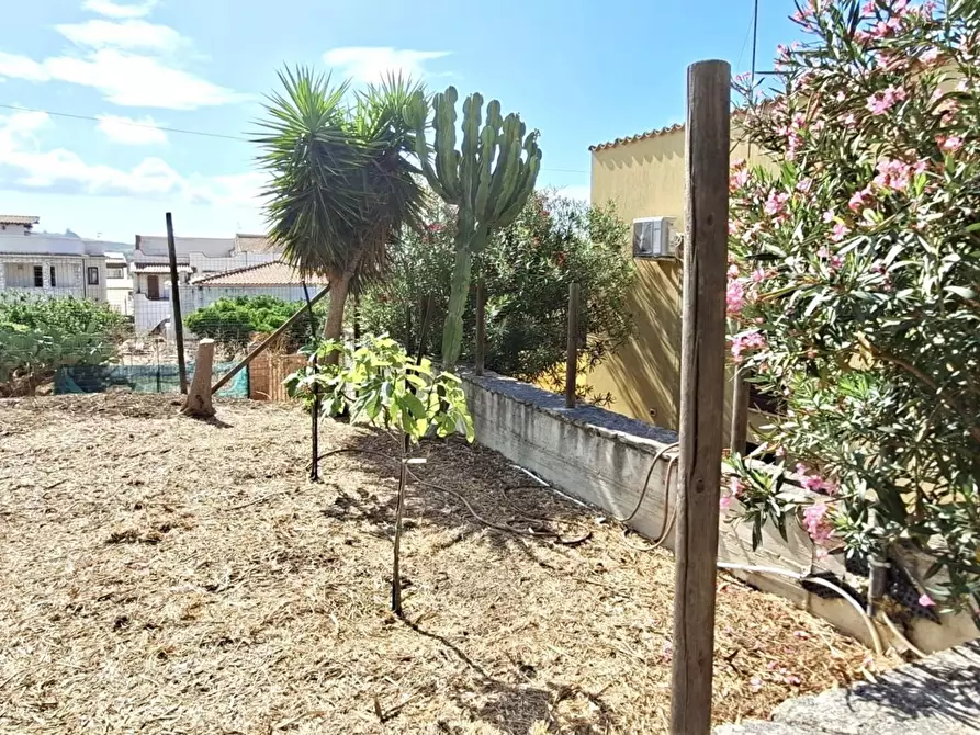 Immagine 32 di Villa in vendita  in Via Sicilia, 3 a Menfi