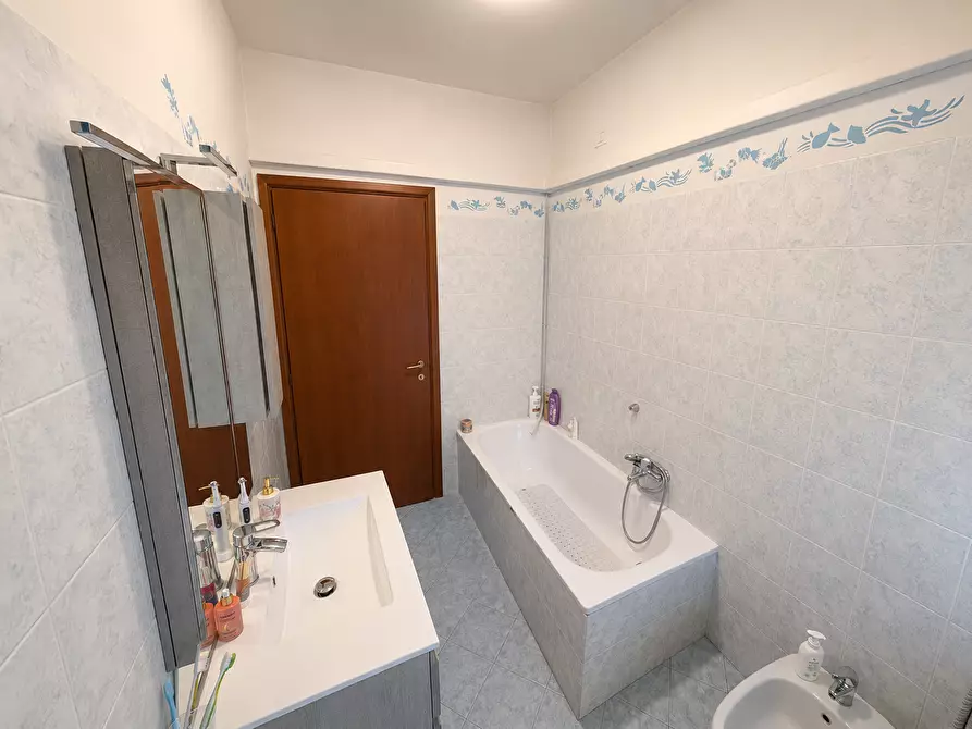 Immagine 14 di Appartamento in vendita  in Piazza Sant'Andrea, 50 a Pompiano
