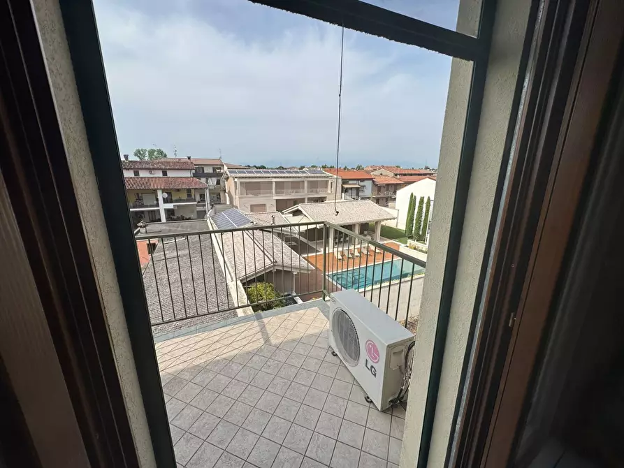 Immagine 7 di Appartamento in vendita  in Piazza Sant'Andrea, 50 a Pompiano