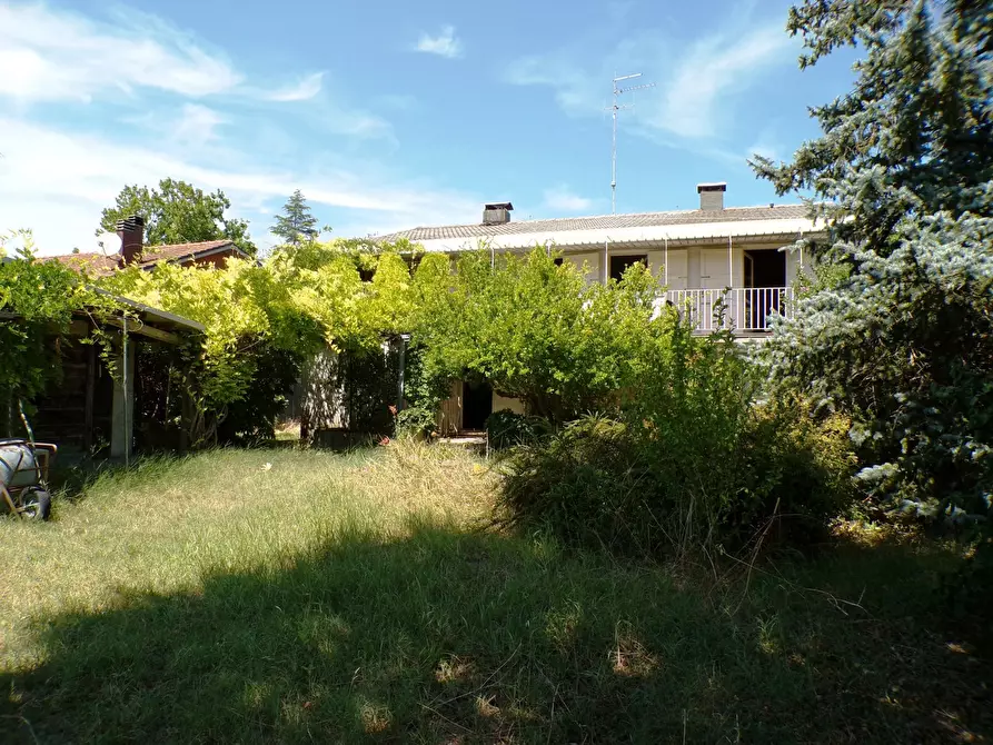 Immagine 1 di Villa in vendita  in Via Ottaviani, 41 a Forli'