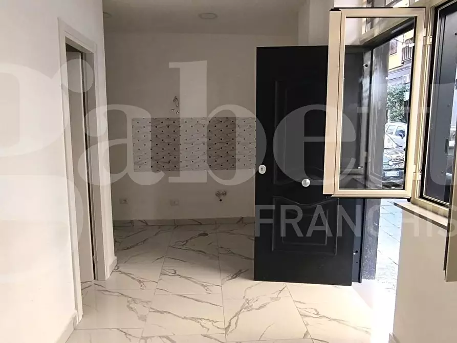 Immagine 6 di Appartamento in affitto  in Via Pietro Giannone a Napoli