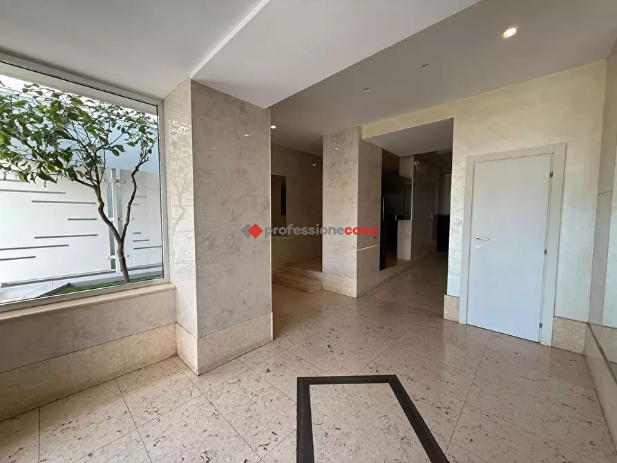 Immagine 3 di Appartamento in vendita  in Via Fiorello La Guardia, 11 a Foggia