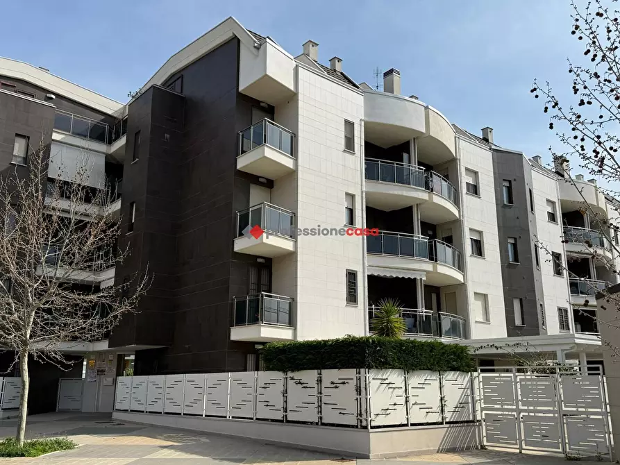 Immagine 1 di Appartamento in vendita  in Via Fiorello La Guardia, 11 a Foggia