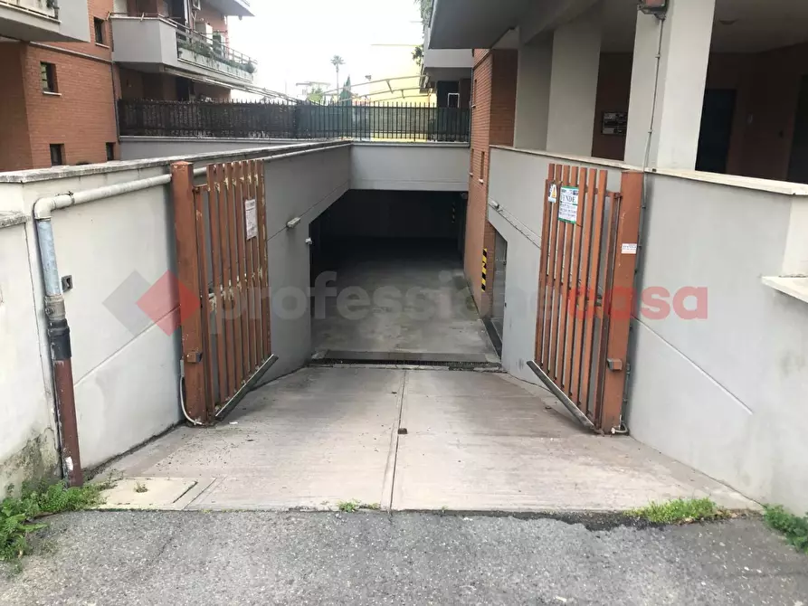 Immagine 3 di Box auto in vendita  in Via Casal Fraschetti, 10 a Tivoli