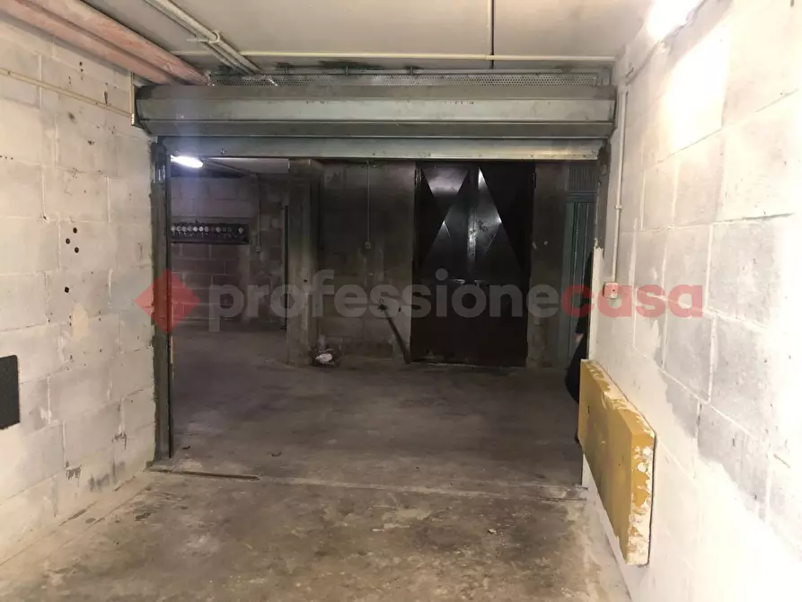 Immagine 10 di Box auto in vendita  in Via Casal Fraschetti, 10 a Tivoli