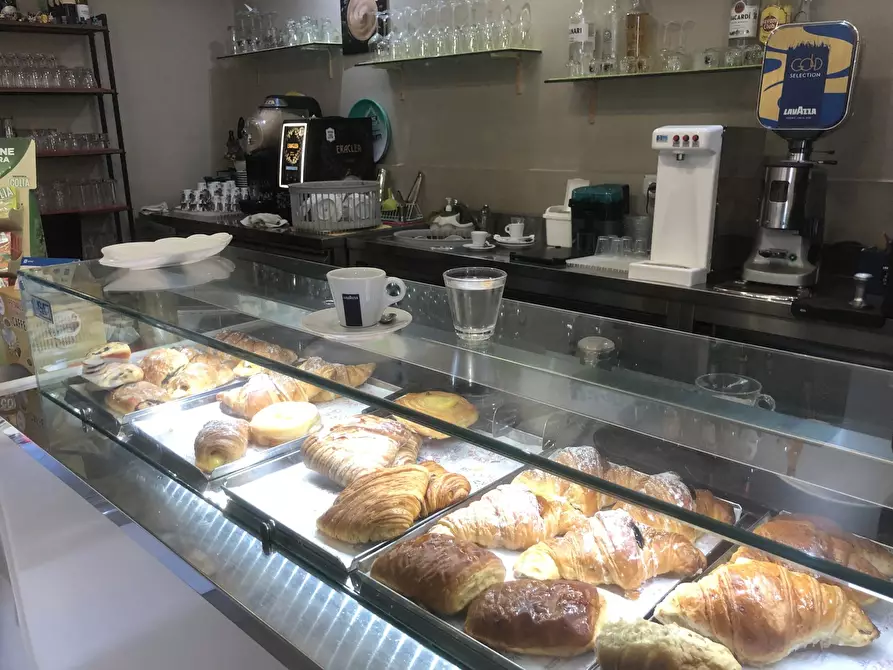 Immagine 7 di Bar / Ristorante in vendita  in Via Chiappitto, 30 a Alatri