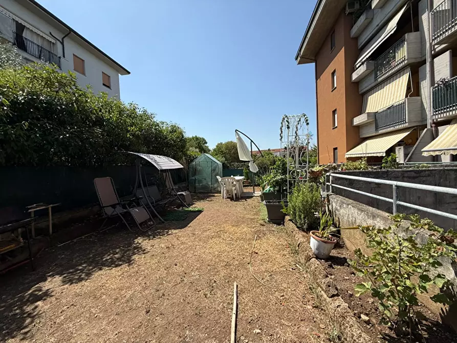 Immagine 25 di Appartamento in vendita  in Via Parini, 7 a Rovato