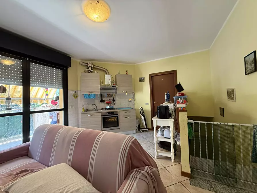 Immagine 3 di Appartamento in vendita  in Via Parini, 7 a Rovato