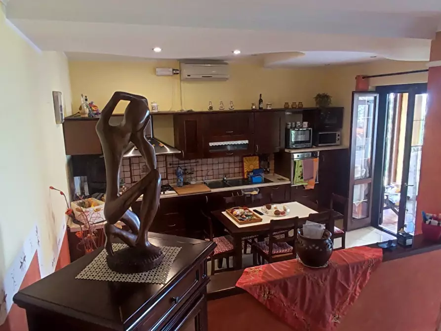 Immagine 17 di Villa in vendita  in LocalitÃ  MULUCCHINI, SNC a Amaroni
