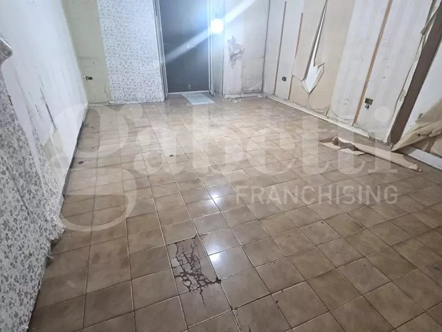 Immagine 4 di Appartamento in vendita  in Via Cavone San Gennaro Dei Poveri a Napoli