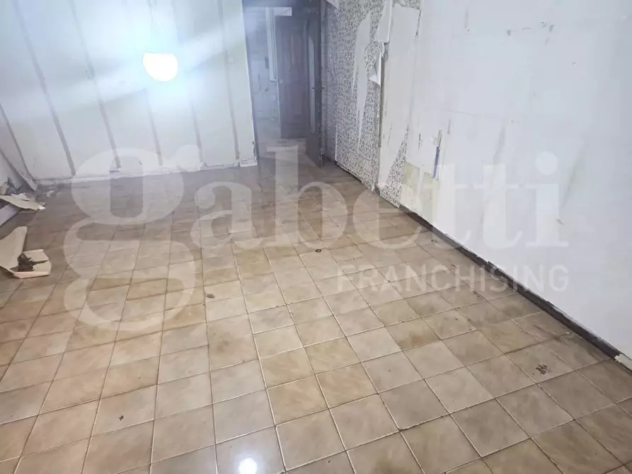 Immagine 5 di Appartamento in vendita  in Via Cavone San Gennaro Dei Poveri a Napoli