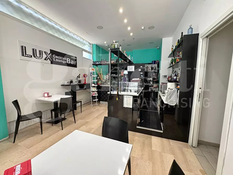 Immagine 2 di Bar / Ristorante in vendita  in Viale Gramsci a Grugliasco