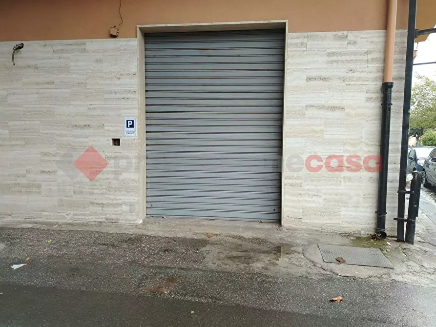 Immagine 3 di Negozio in affitto  in Via italo alaimo (adiacente stadio), 35 a Reggio Di Calabria