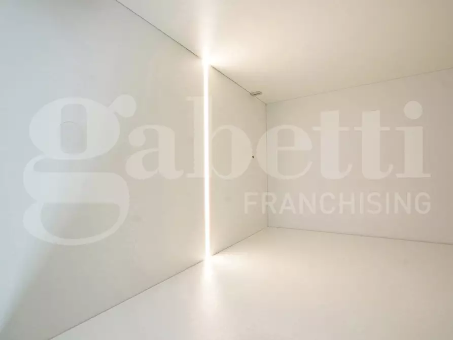 Immagine 12 di Casa bifamiliare in vendita  in Viale Giuseppe Garibaldi, . a Venezia