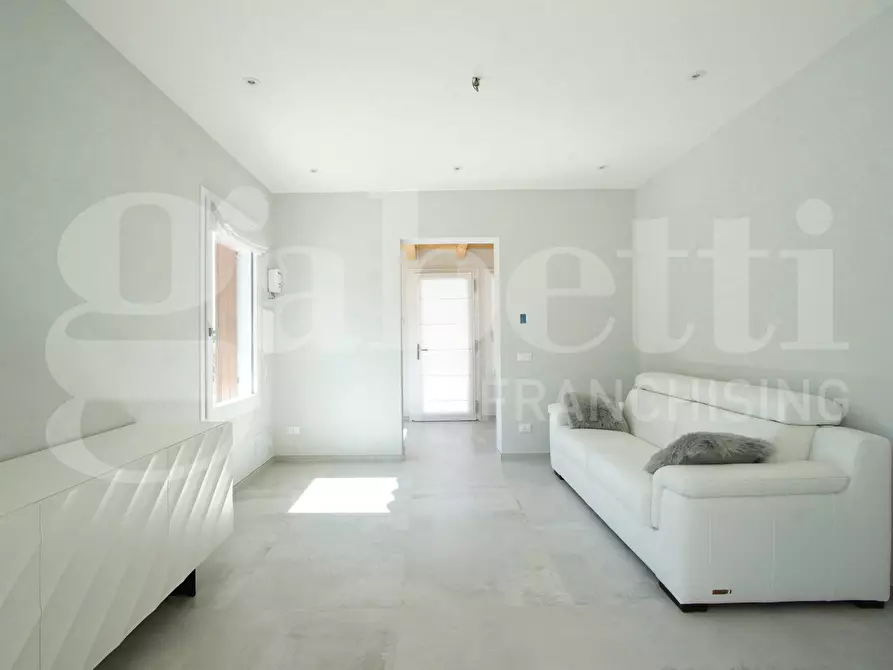 Immagine 6 di Casa bifamiliare in vendita  in Viale Giuseppe Garibaldi, . a Venezia
