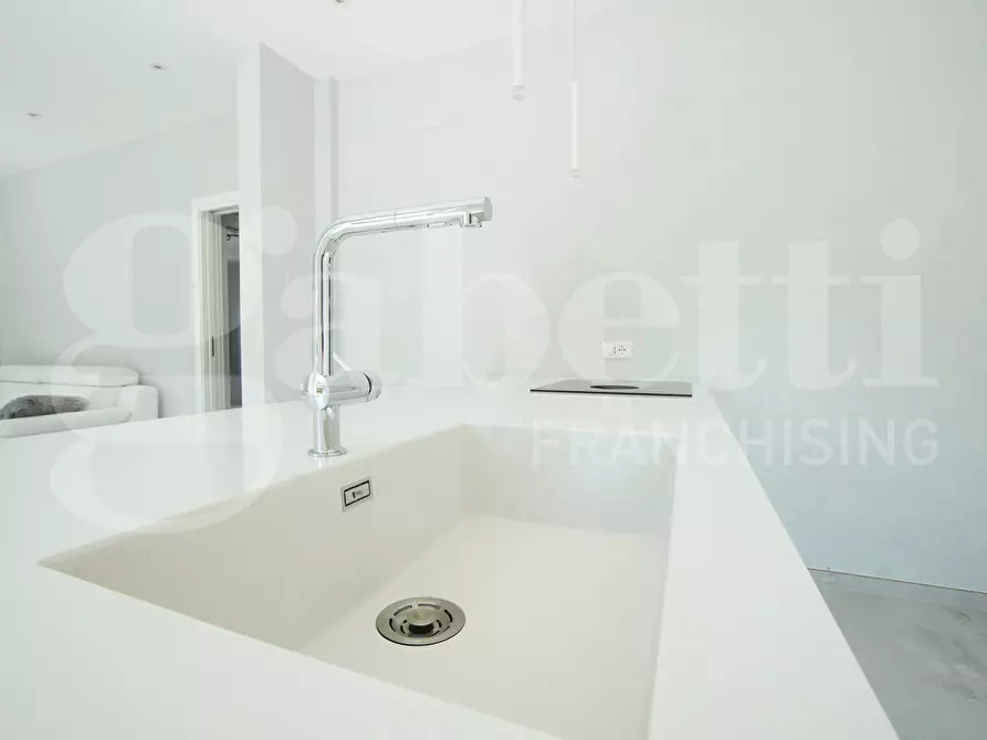 Immagine 8 di Casa bifamiliare in vendita  in Viale Giuseppe Garibaldi, . a Venezia