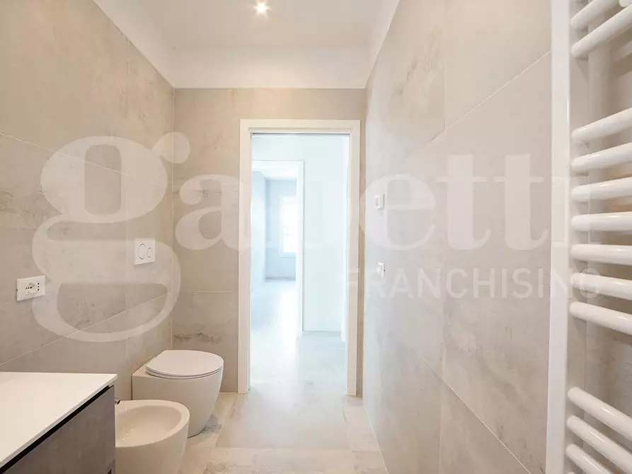 Immagine 21 di Casa bifamiliare in vendita  in Viale Giuseppe Garibaldi, . a Venezia