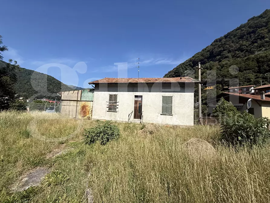 Immagine 7 di Rustico / casale in vendita  in Via praeli, 4 a Asso
