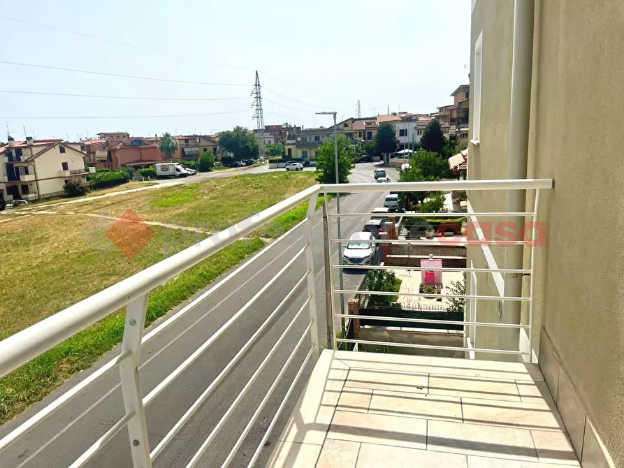 Immagine 4 di Appartamento in vendita  in Via Domenico Guerrazzi, 54 a Guidonia Montecelio