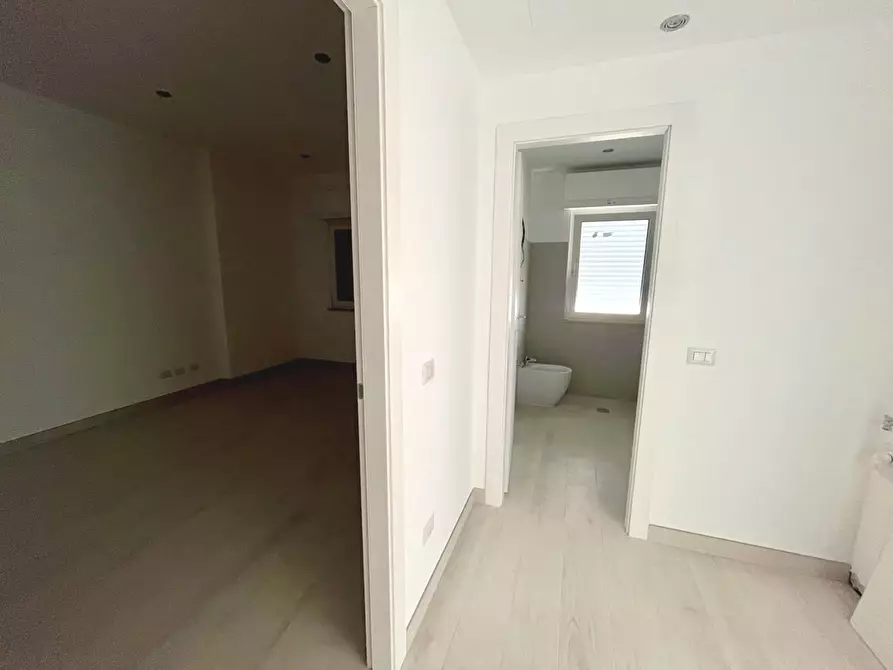 Immagine 7 di Appartamento in vendita  in Via Domenico Guerrazzi, 54 a Guidonia Montecelio