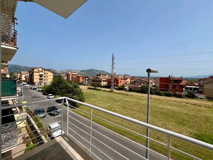 Immagine 10 di Appartamento in vendita  in Via Domenico Guerrazzi, 54 a Guidonia Montecelio