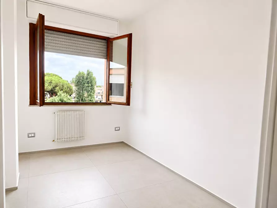 Immagine 11 di Appartamento in vendita  in Via Padre Massaruti, 304 a Roma