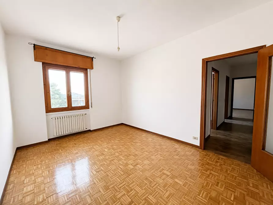 Immagine 8 di Appartamento in vendita  in Via Avis, 14 a Chiari