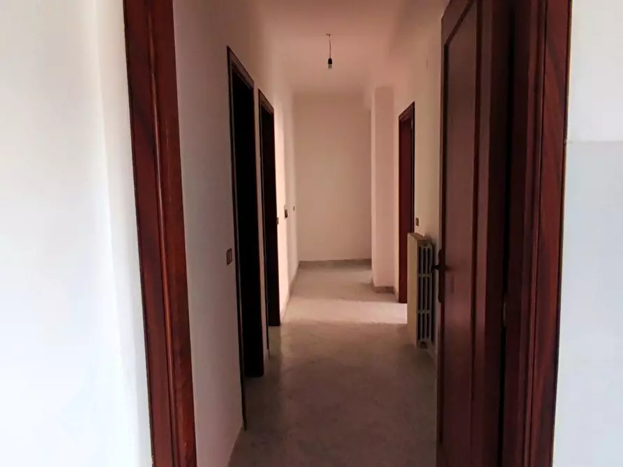 Immagine 8 di Appartamento in vendita  in Via BRACONI, 4 a Girifalco