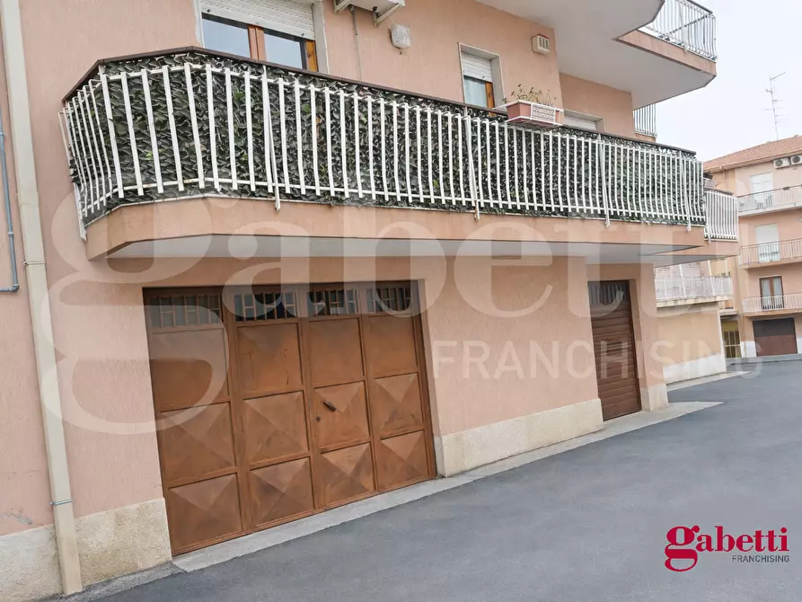 Immagine 13 di Appartamento in vendita  in Via Soldato Giuseppe Russo, 41 a Aci Sant'antonio