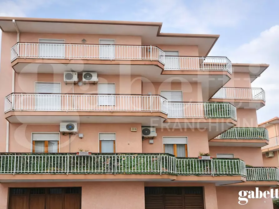 Immagine 1 di Appartamento in vendita  in Via Soldato Giuseppe Russo, 41 a Aci Sant'antonio