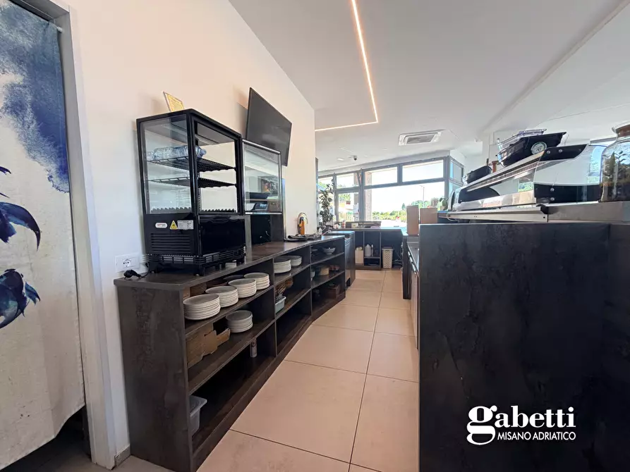 Immagine 13 di Bar / Ristorante in vendita  in Via Bocca Trabaria Sud, 2 a Urbino