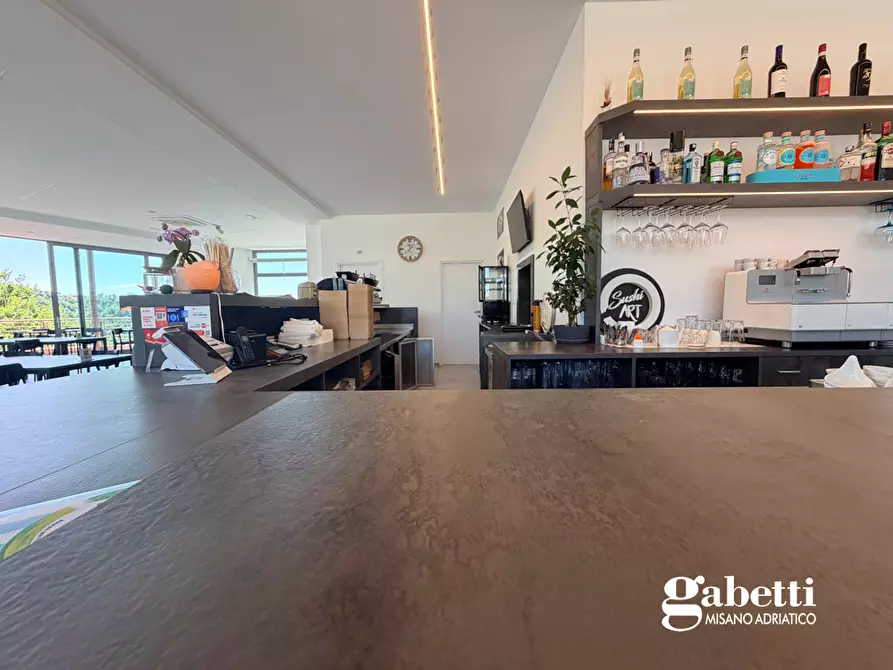 Immagine 11 di Bar / Ristorante in vendita  in Via Bocca Trabaria Sud, 2 a Urbino