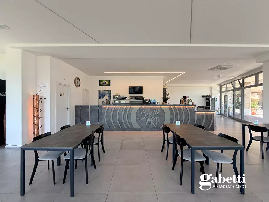 Immagine 8 di Bar / Ristorante in vendita  in Via Bocca Trabaria Sud, 2 a Urbino