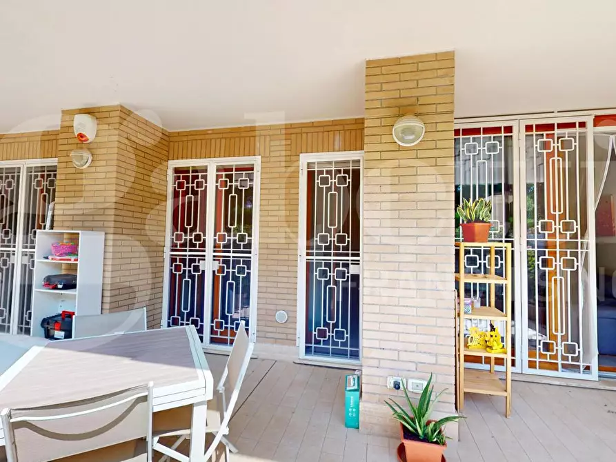 Immagine 15 di Appartamento in vendita  in Via Riva Ligure, 44 a Roma