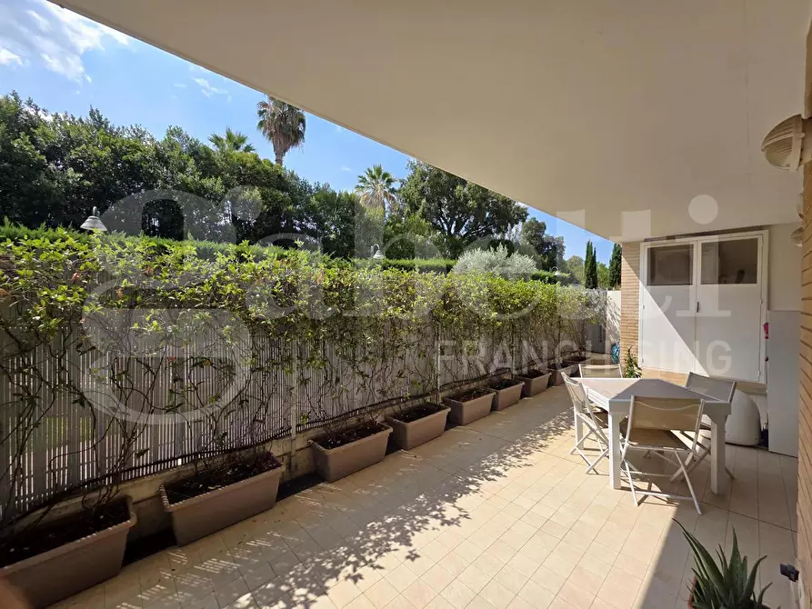 Immagine 12 di Appartamento in vendita  in Via Riva Ligure, 44 a Roma