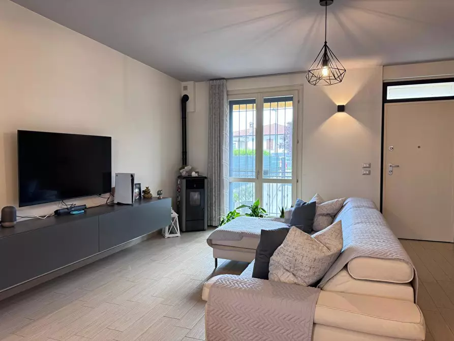 Immagine 5 di Appartamento in vendita  in Via Don Domenico Elidoro, 16 a Pumenengo