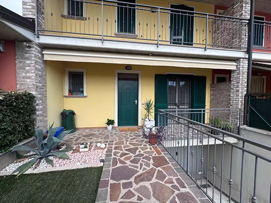 Immagine 2 di Appartamento in vendita  in Via Don Domenico Elidoro, 16 a Pumenengo